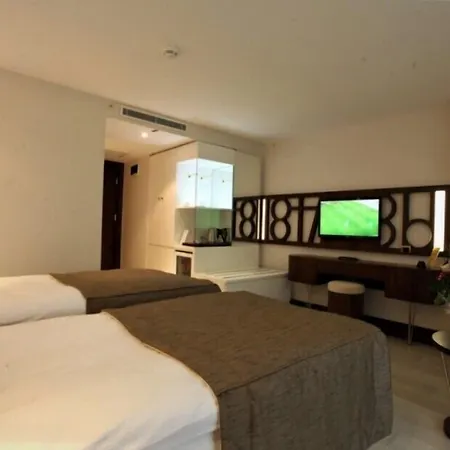 Hotell Victory & 4*