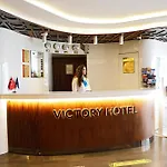 Victory & 4*
