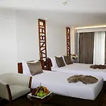 Hotel Victory & 4*