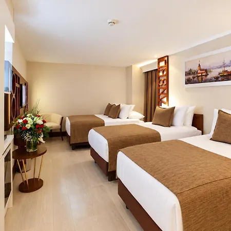 Hotel Victory & 4*