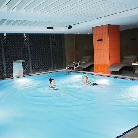 Victory & Hotel 4*