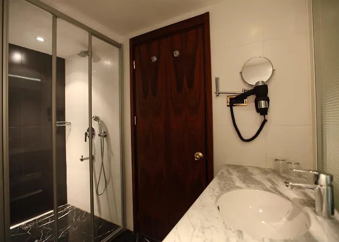 Отель Victory &