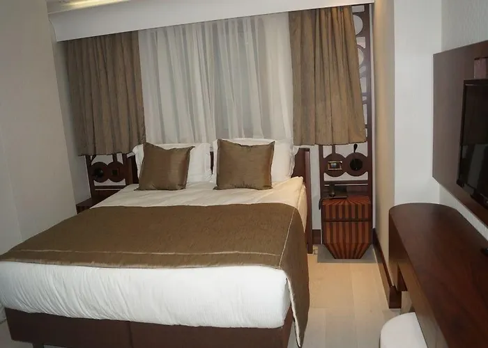 Victory & Отель Стамбул