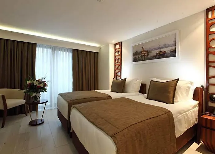 Отель Victory &