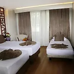 Отель Victory & 4*